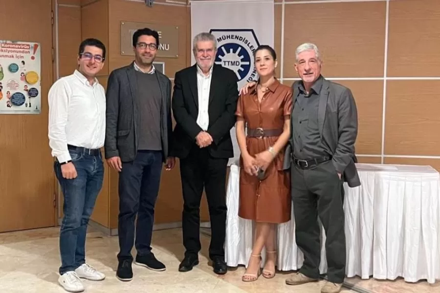 a051ffaa-3498-470c-998d-ffe02eff31bc